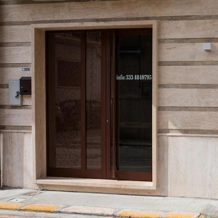 Your House Rooms 3 Conversano Bagian luar foto