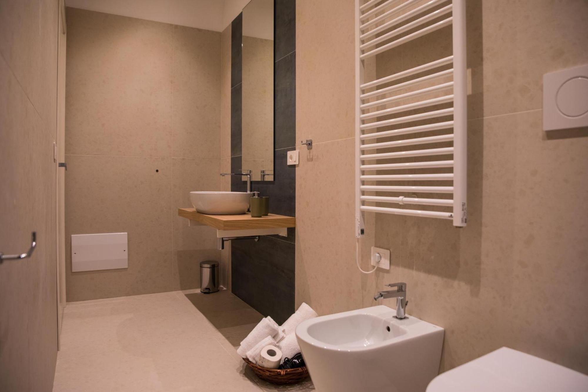 Your House Rooms 3 Conversano Bagian luar foto