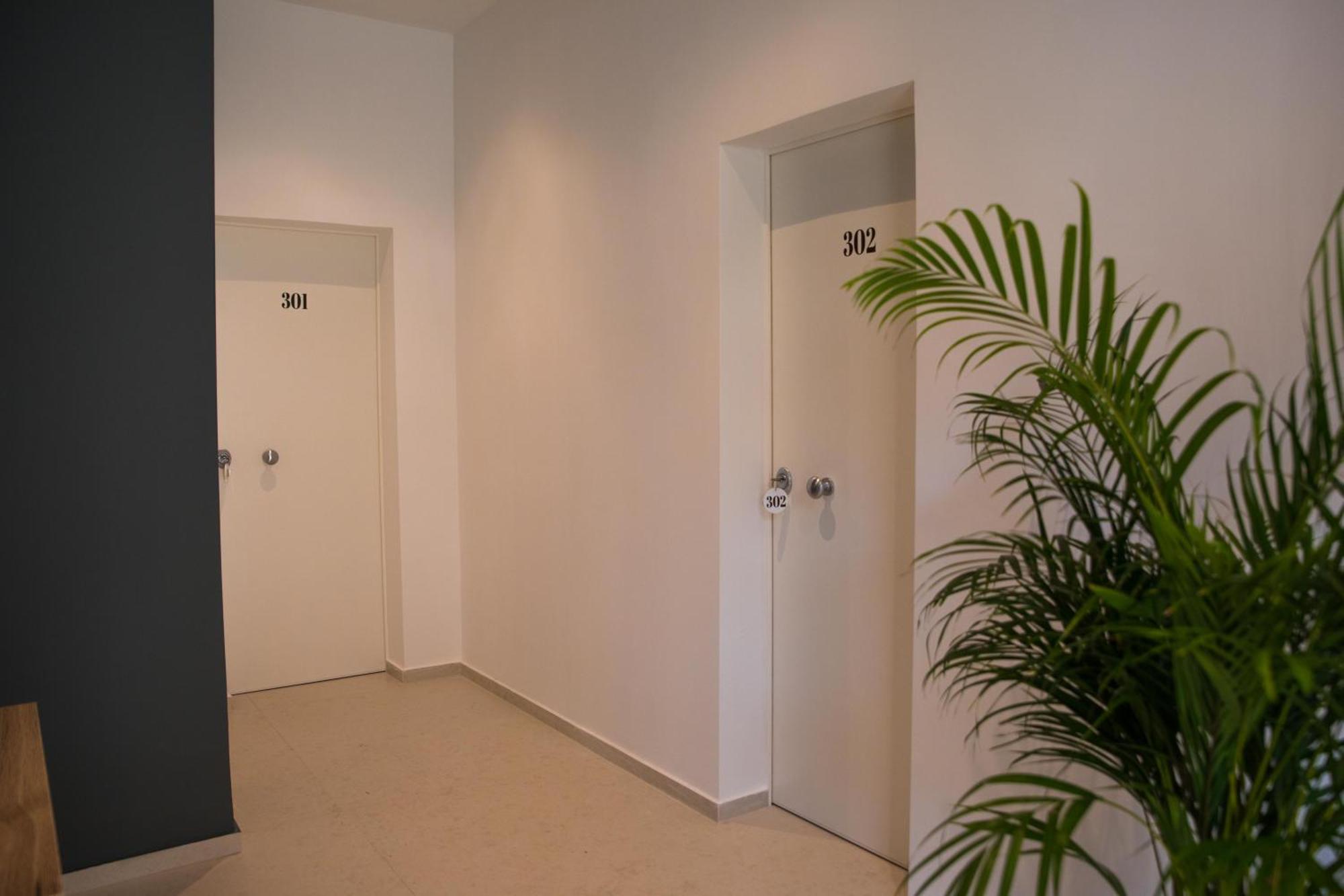 Your House Rooms 3 Conversano Bagian luar foto