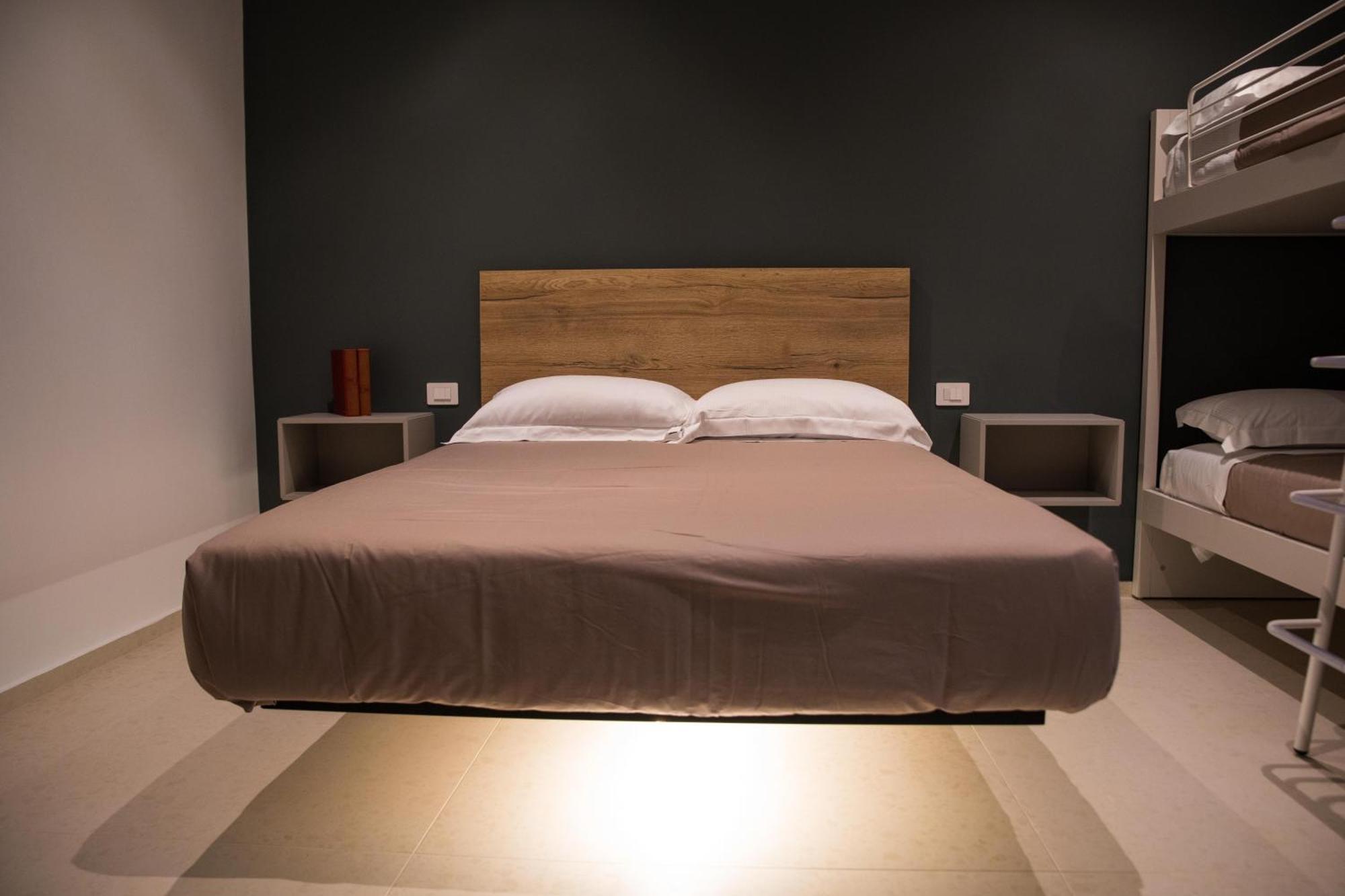 Your House Rooms 3 Conversano Bagian luar foto