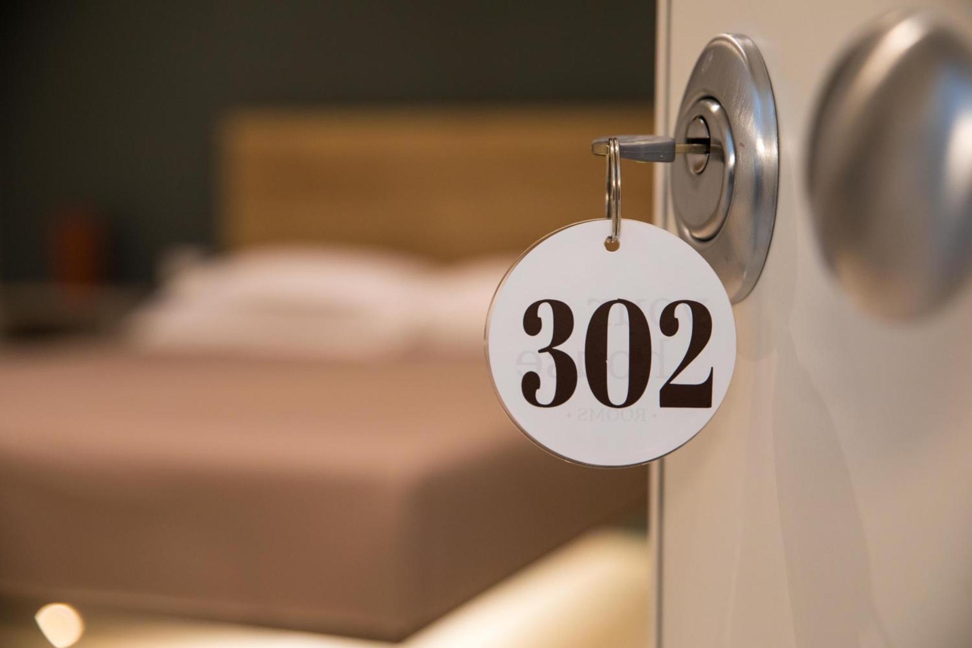 Your House Rooms 3 Conversano Bagian luar foto